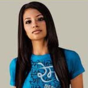 Meet your Posher, Dania